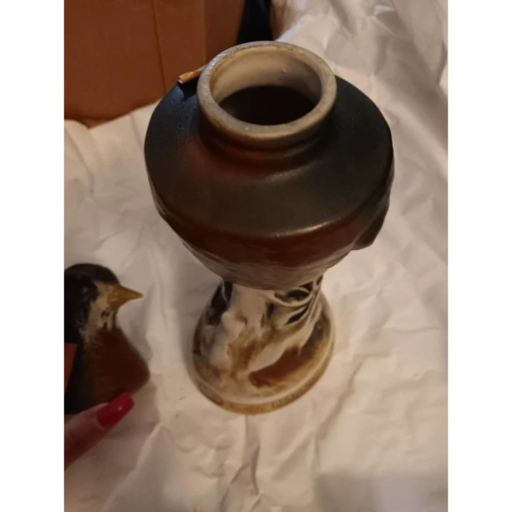 Vtg 1969 James B. Beam Collectible Liquor Decanter Trophy Bird Robin Jim Beam - Picture 9 of 14